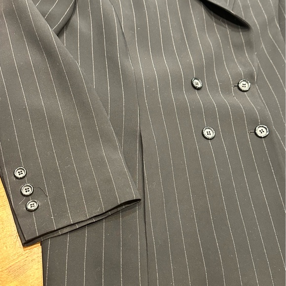 Plus Size Vintage 90s Double Breasted Black Pin Stripped Kasper Pant Suit SZ: 16 - Picture 7 of 14